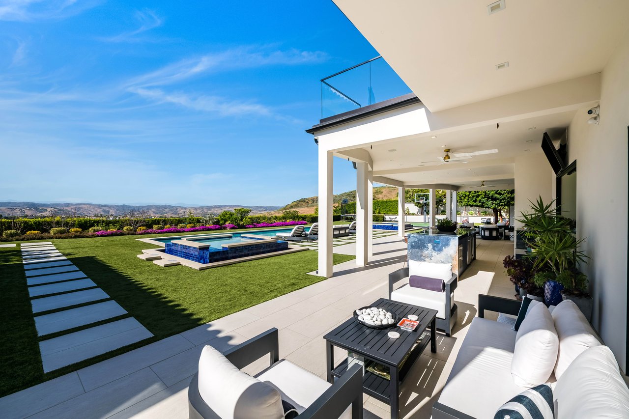 25201 Prado Del Misterio