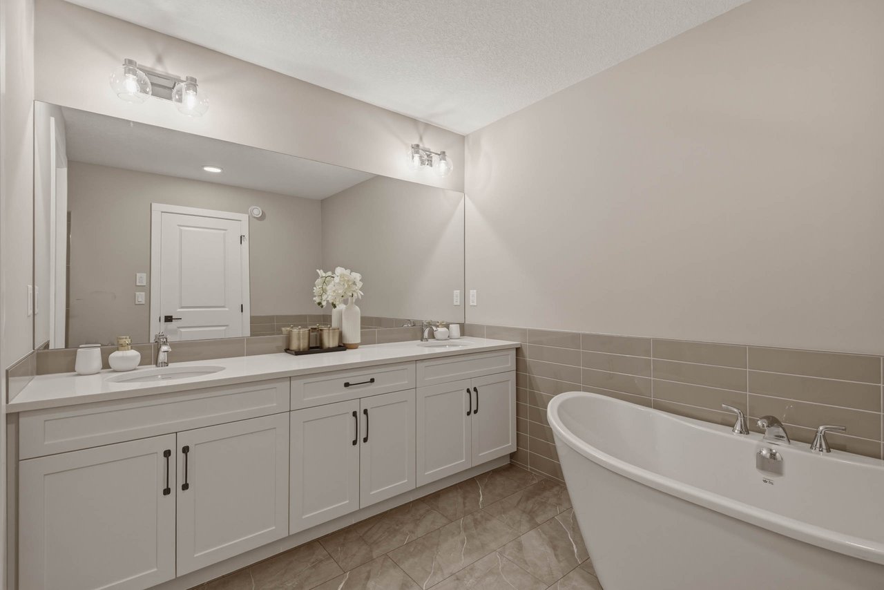 135 Belvedere Crescent SE