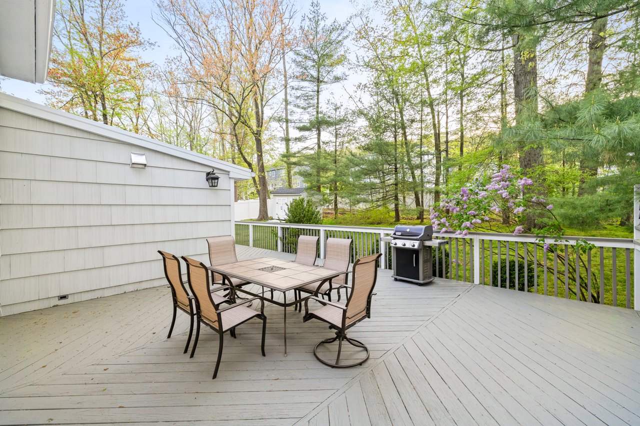 7 Kinkead Dr, Livingston