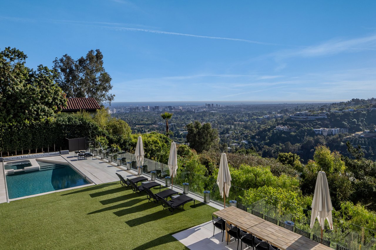 1557 Tower Grove Dr, Beverly Hills