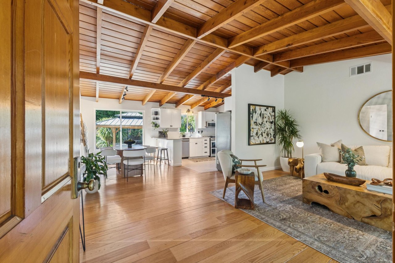 2645 Buenos Aires Ct