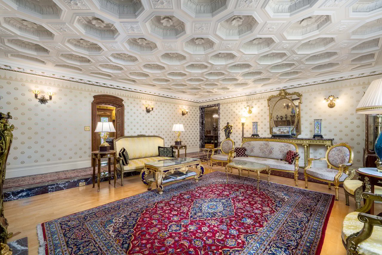 4 Thornewood Lane SW