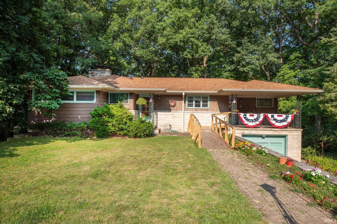 321 Laurel Dr
