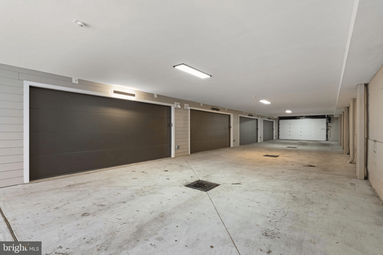 338 S Hicks St, Philadelphia, PA 19102