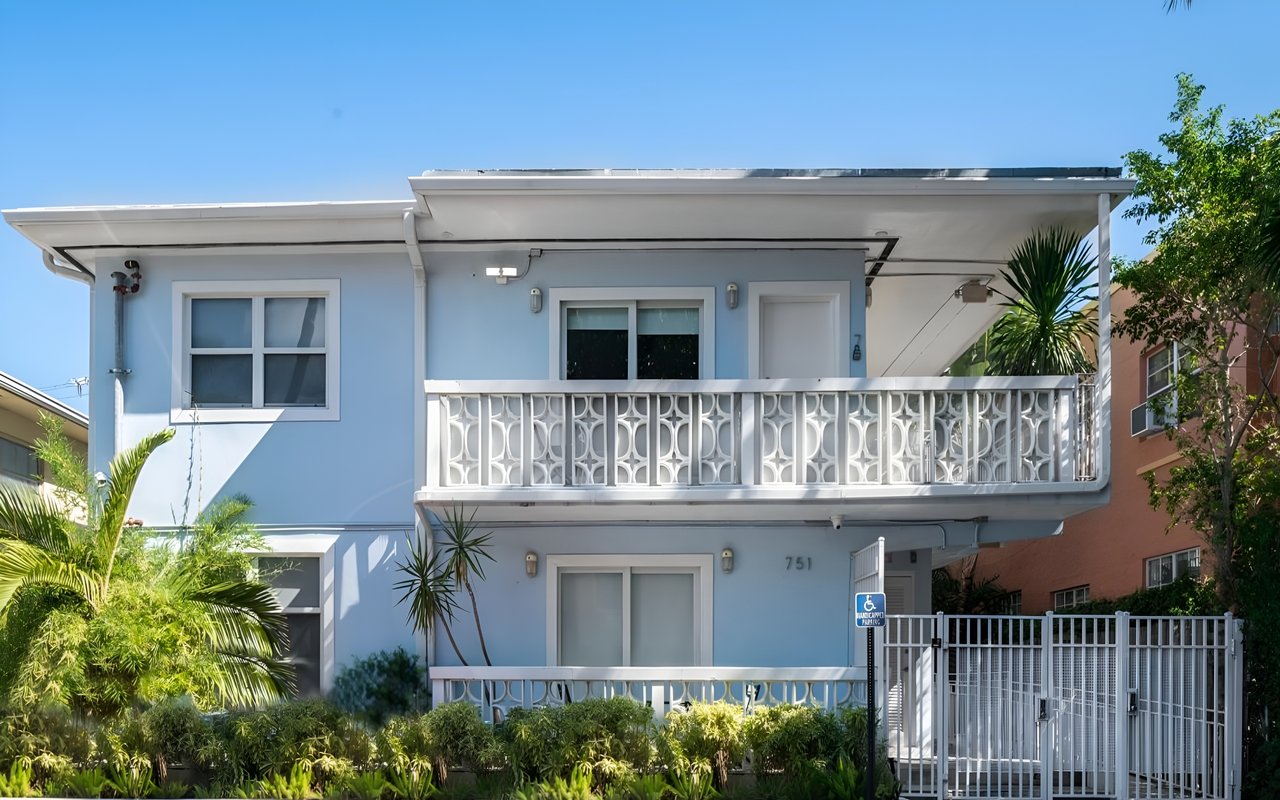 12 Unit Miami Beach Mid-century Building Sells at 751 Meridian by Luca Migliore