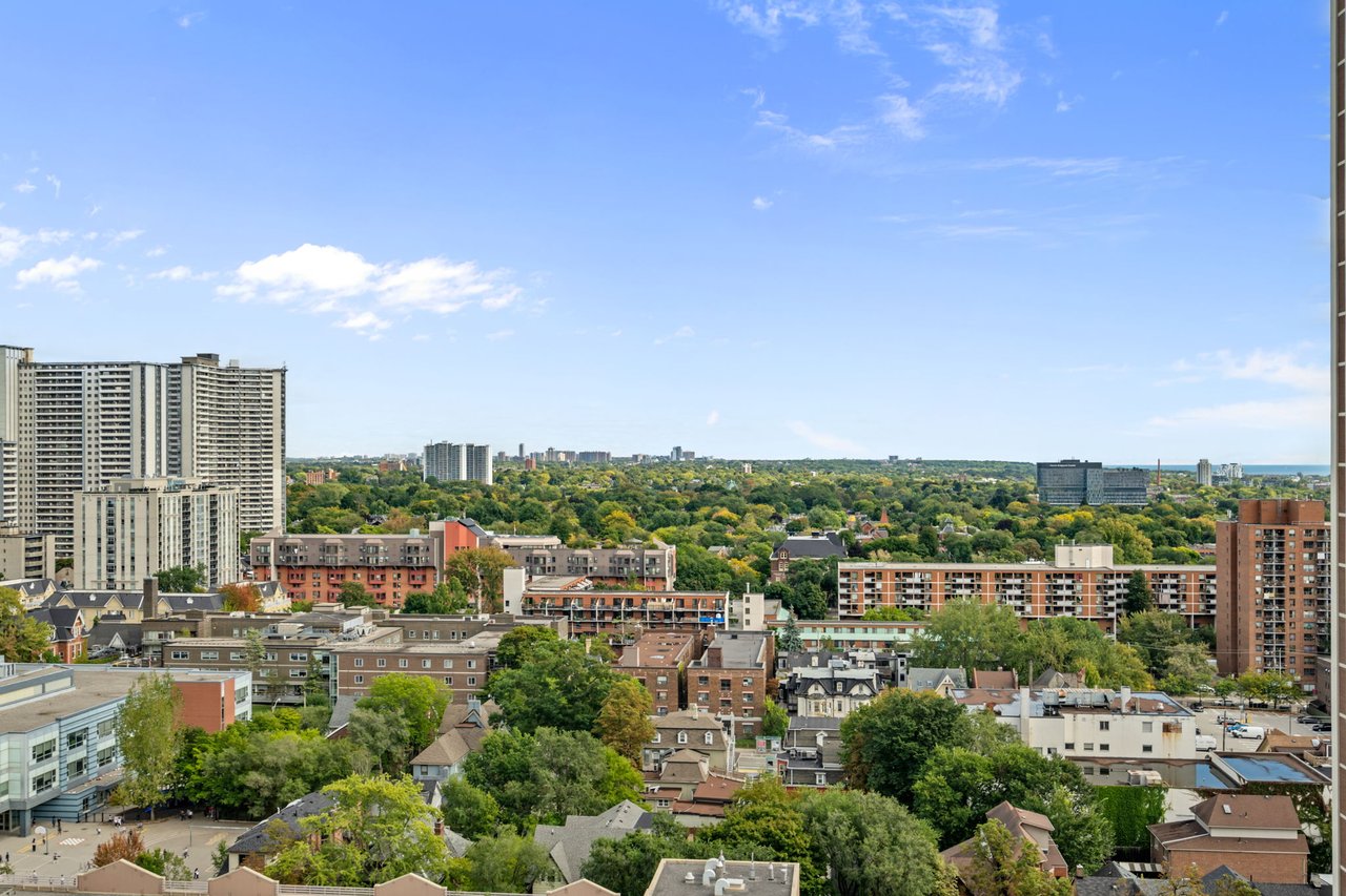 Stunning Rare Penthouse Suite