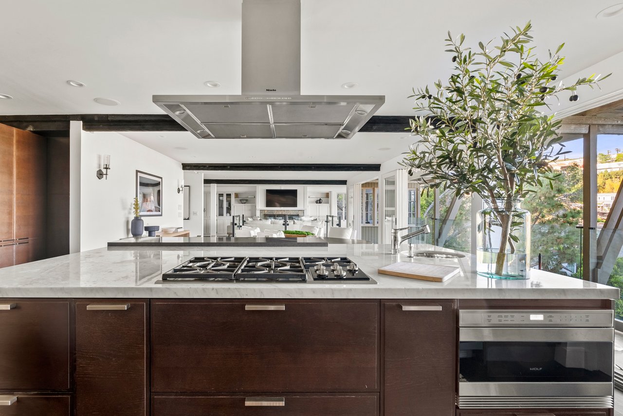 1640 Haslam Ter, Sunset Strip