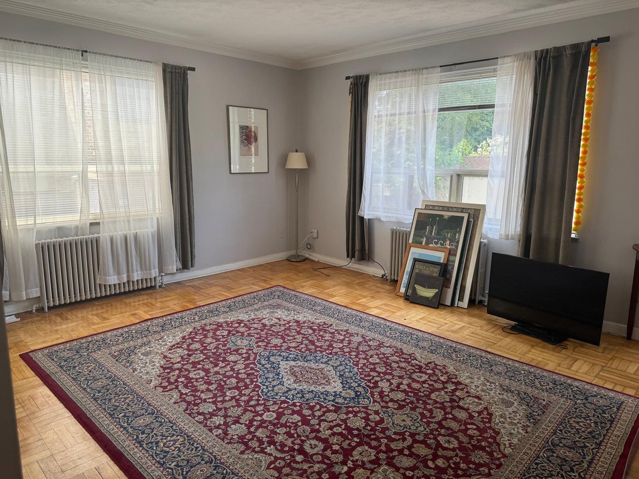 1112 Avenue Road 102