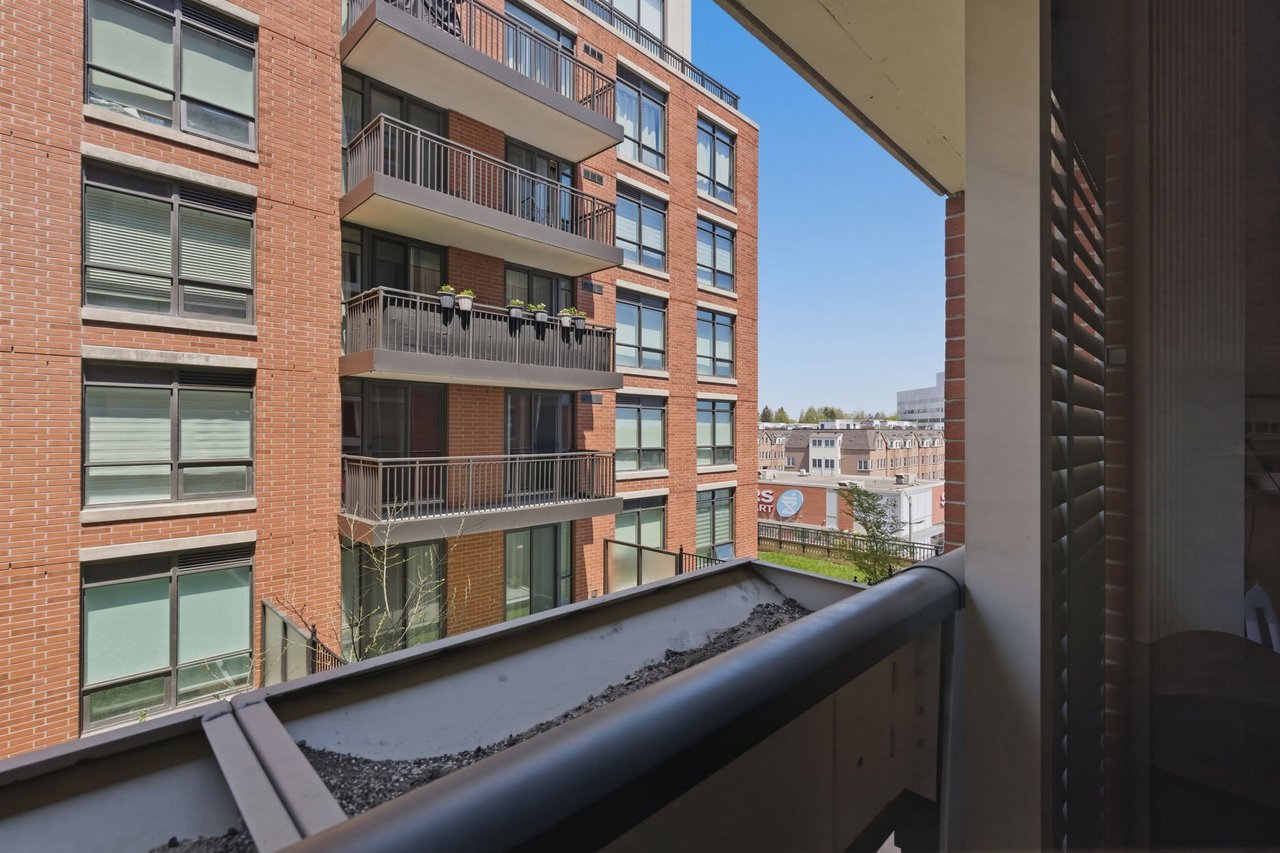 800 Lawrence Ave W Unit 304
