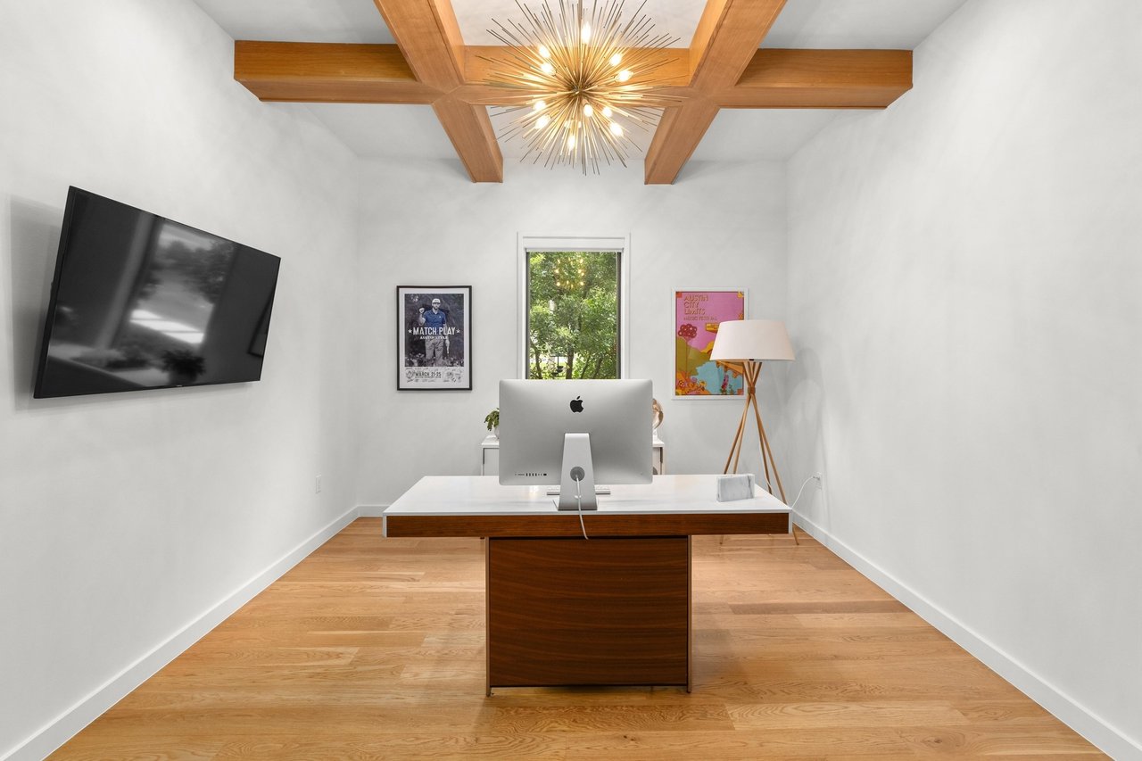 203 Wildcat Hollow and 100 Redbud Trail