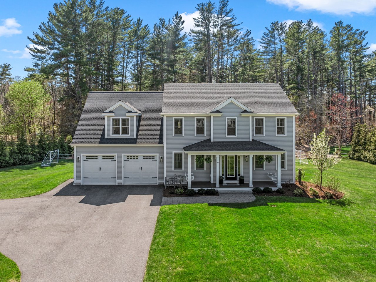 11 Lisa Ln Pembroke, MA 02359