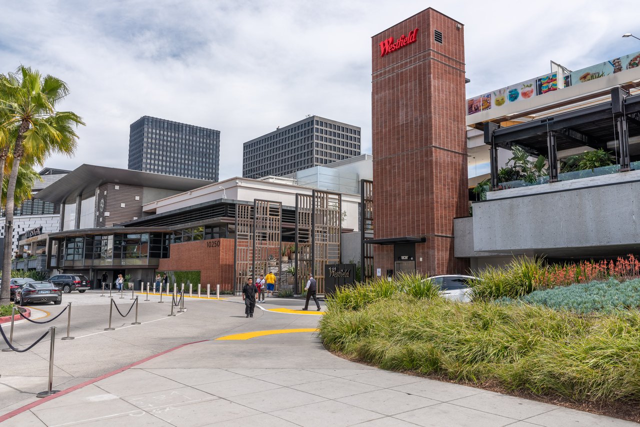 1930 S Beverly Glen Blvd #306