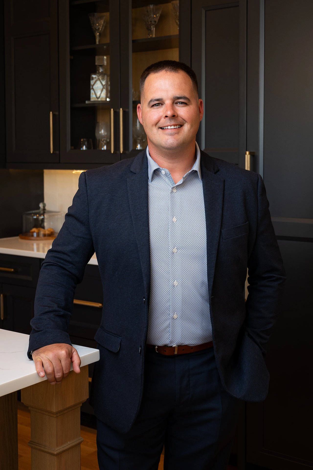 Joe Enzbigilis real estate broker with The Glover Team in Downers Grove IL