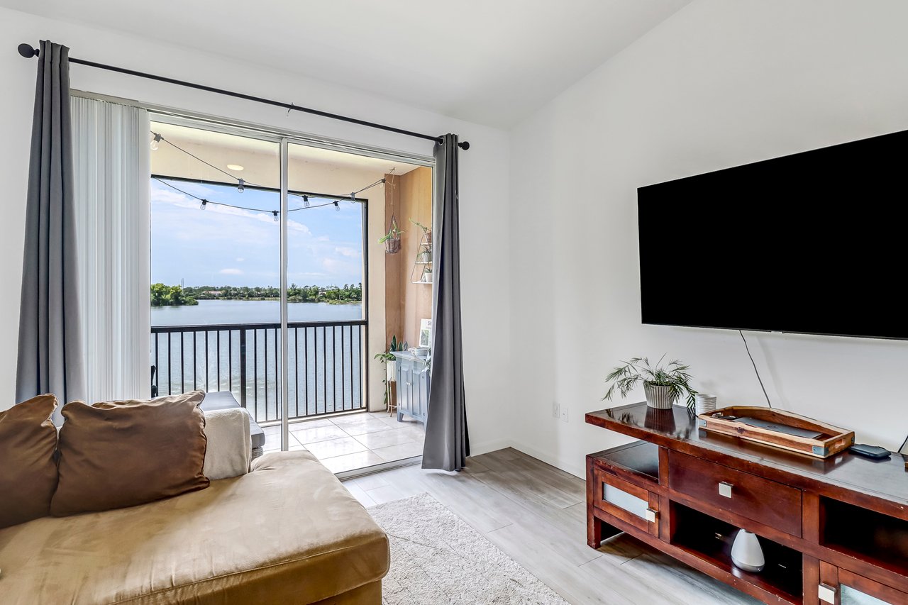 1205 Reserve WAY # 306 Unit: 8-306