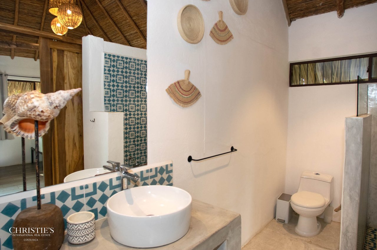 Mandla Boutique Coastal Retreat with World-Class Surf