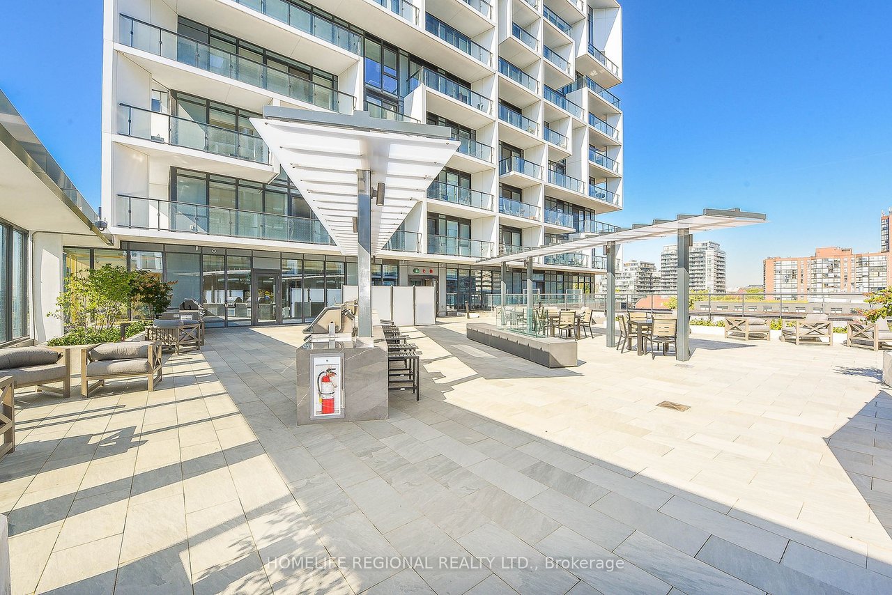 WEST CONDOS PENTHOUSE 