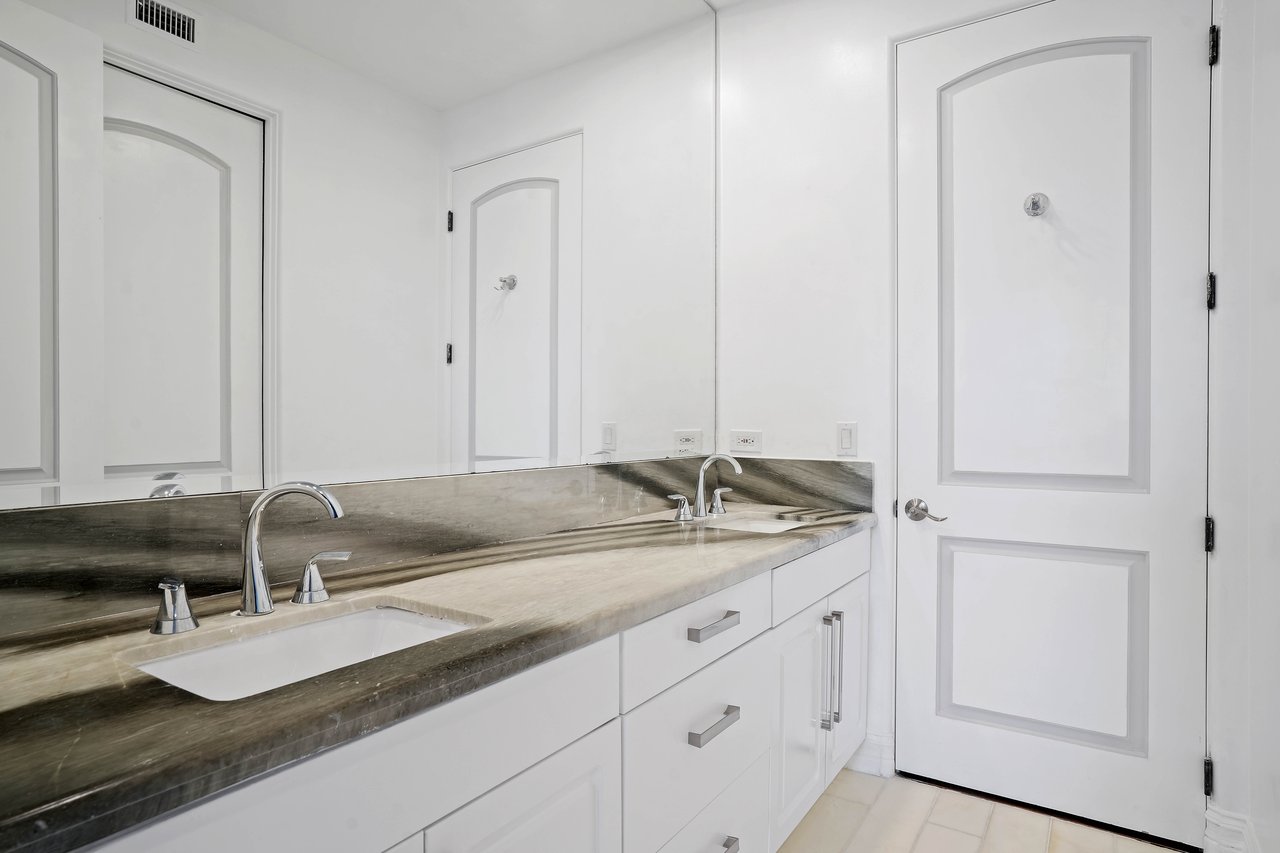 5309 Louise Ave, Encino