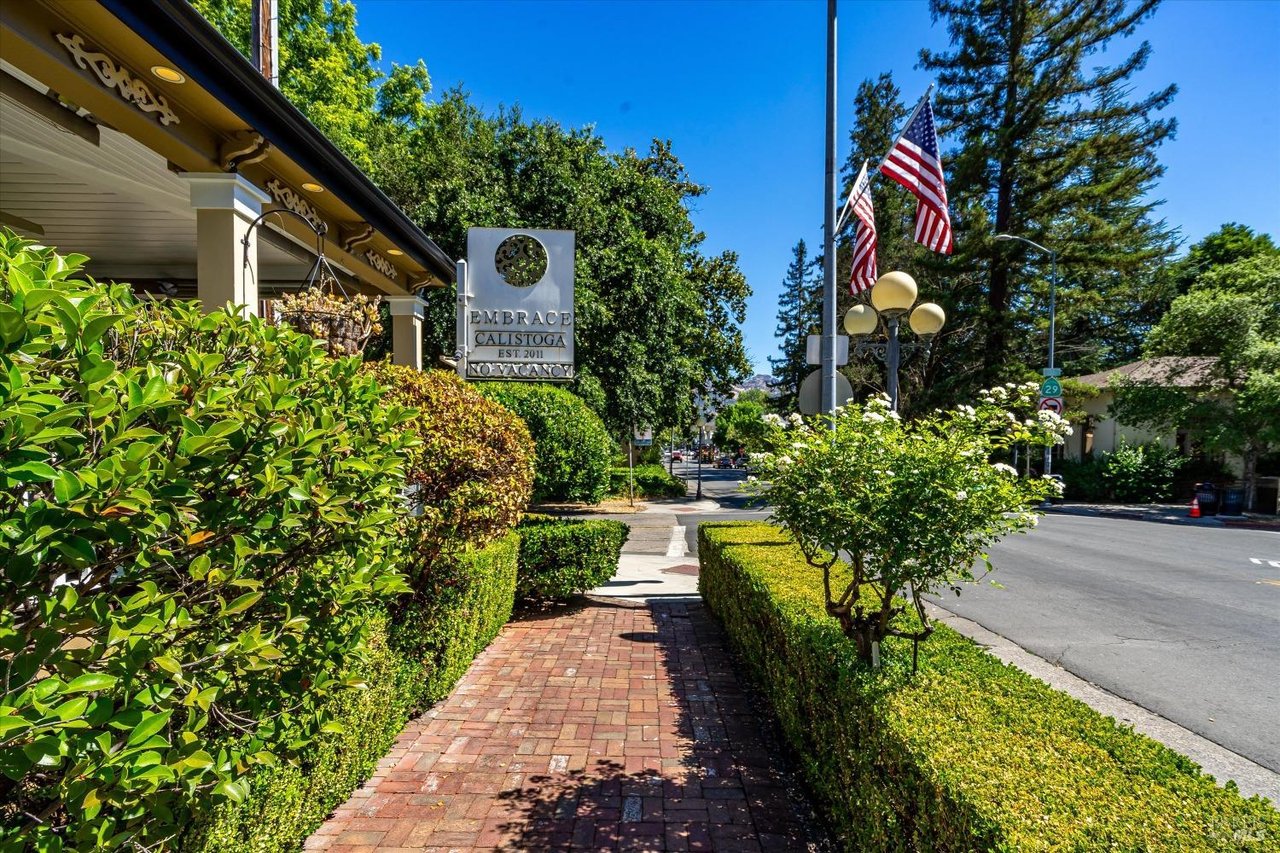 1139 Lincoln Ave, Calistoga