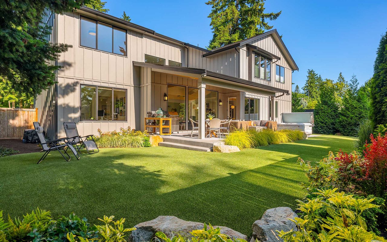 Adam Leland Homes Resale in the Heart of Mercer Island