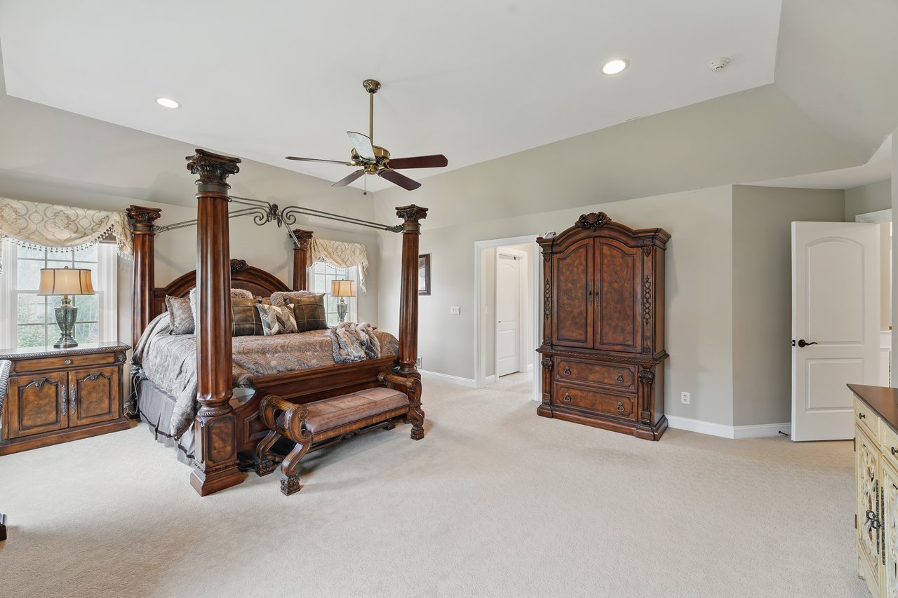 8 Matthew Place