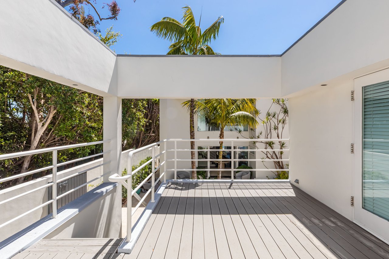 27420 Pacific Coast Hwy, Malibu