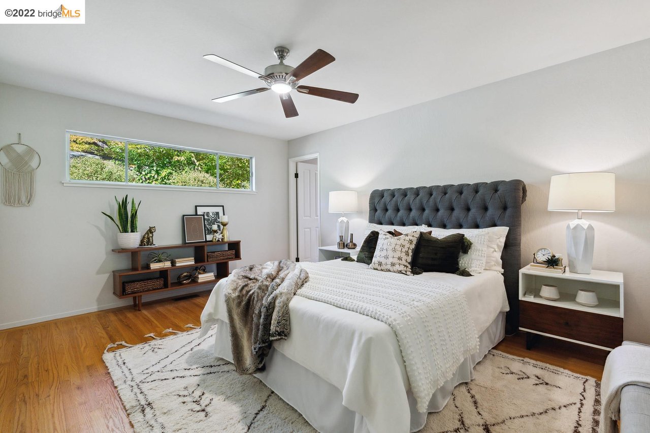 10 Woodside Dr