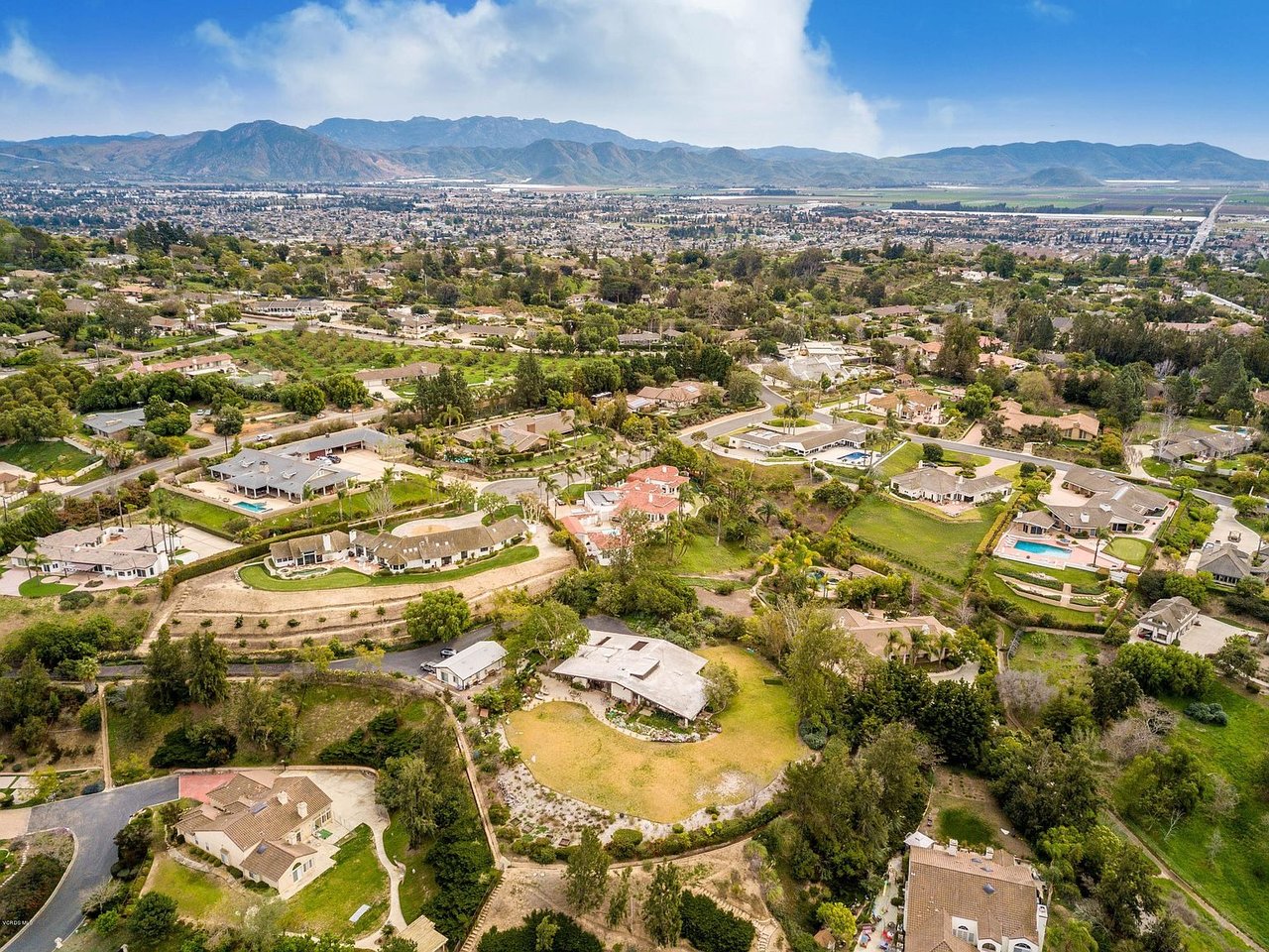 675 Fairway Dr, Camarillo, CA 93010