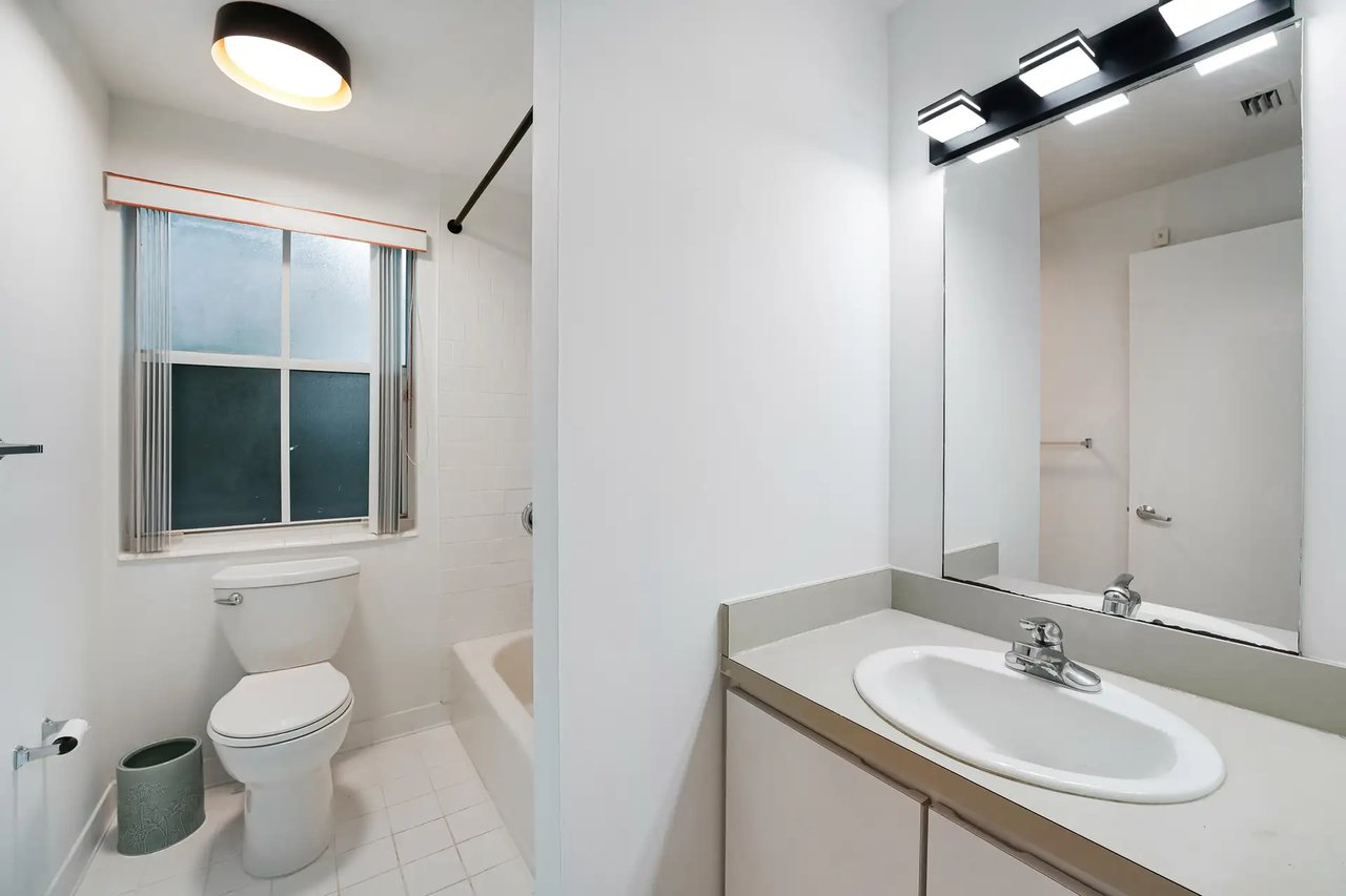 3605 SW 37 Avenue # 21