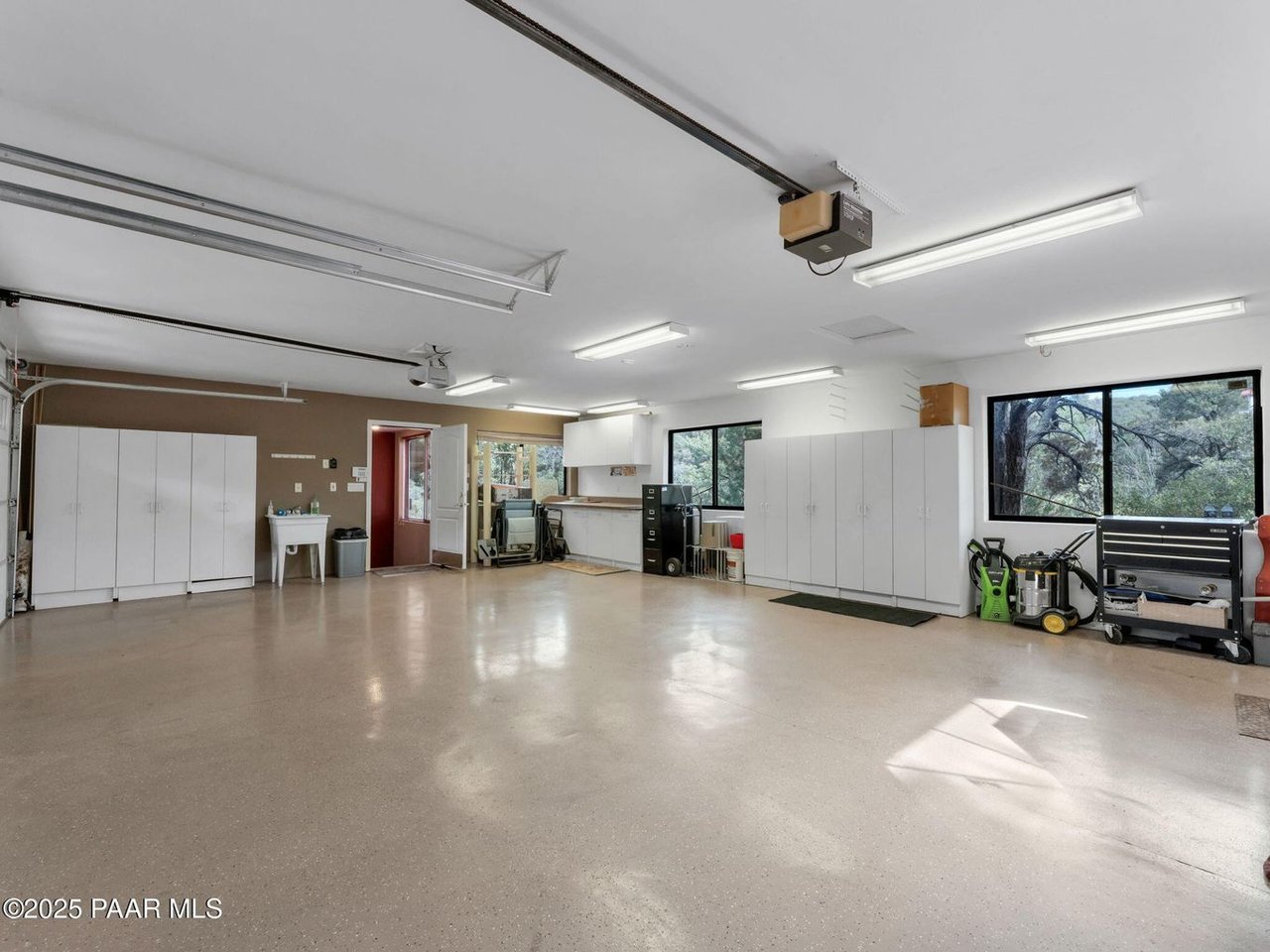 3160 Rainbow Ridge Dr