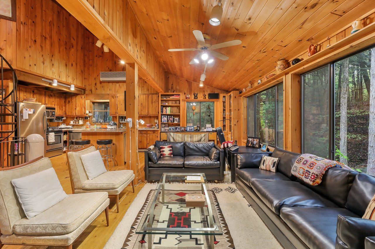 308 Hidden Ln