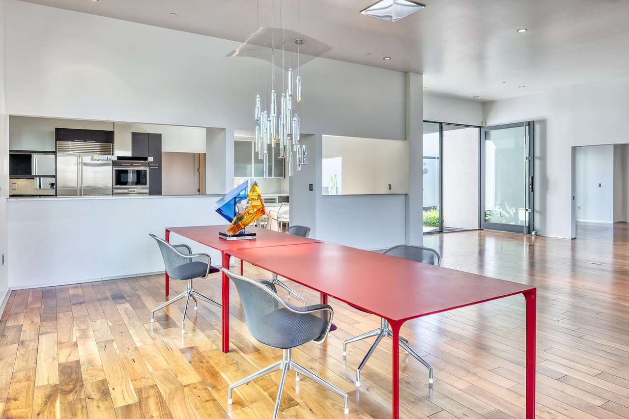 5434 E Lincoln Drive 50