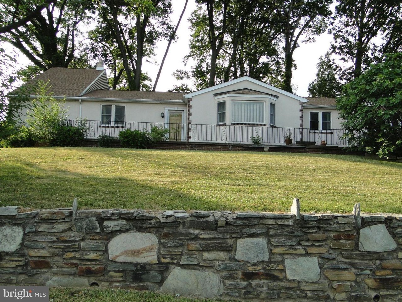 843 Welsh Rd