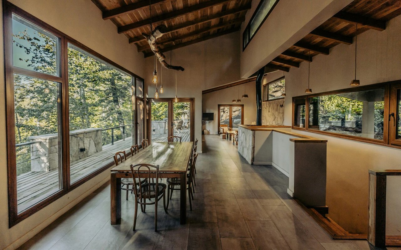 Making an Offer on a Cabin: Pricing, Inspections, and Negotiation Strategies