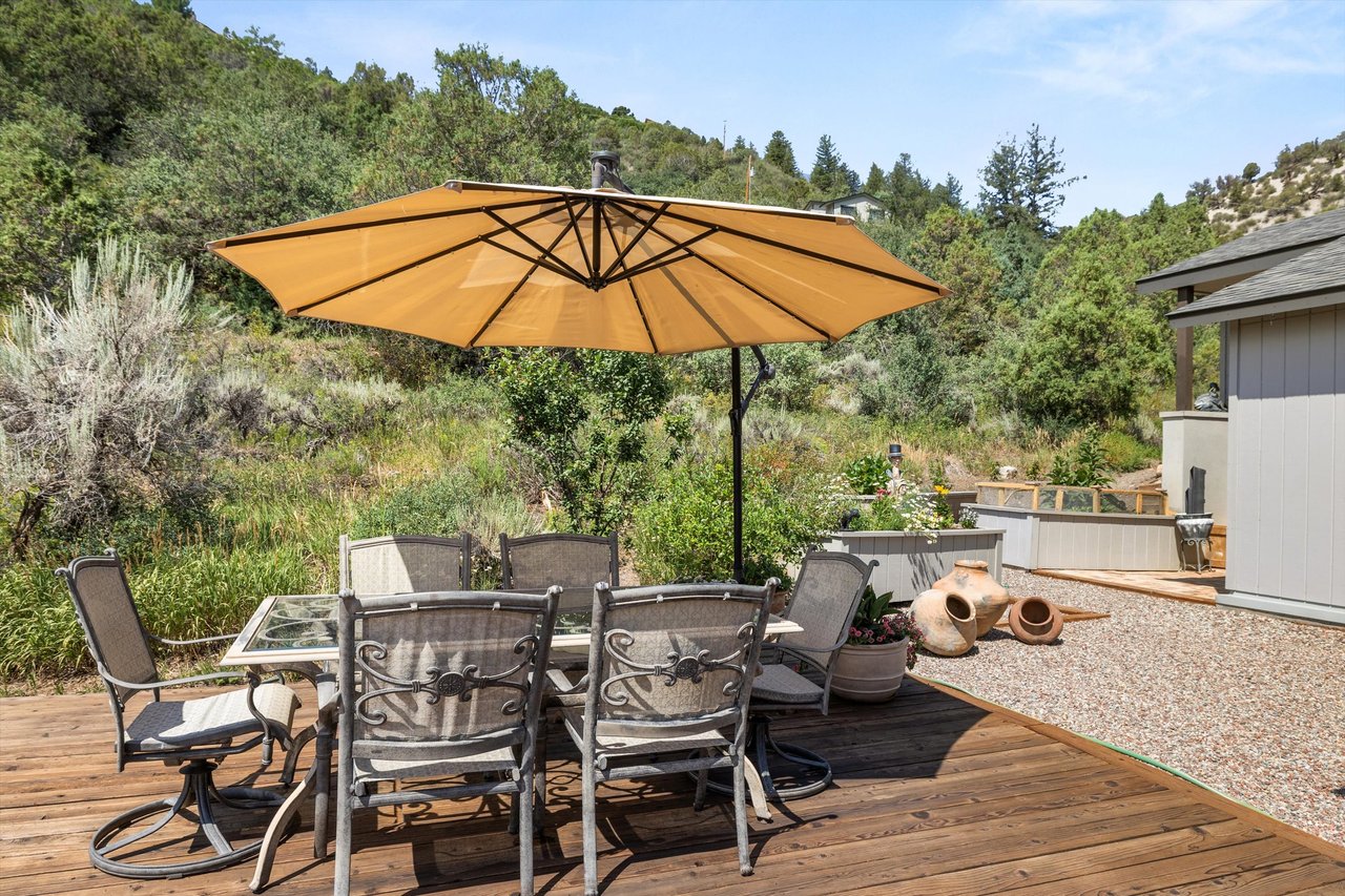 Charming Home with Spectacular Mountain Views