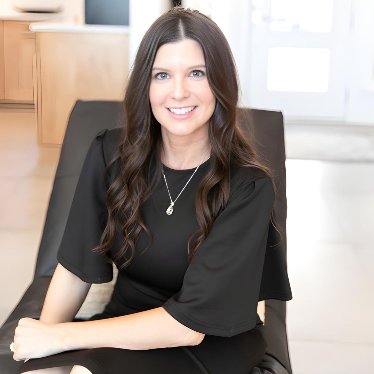 Jenn Bolognese Jacksonvile, FL Real Estate Agent Headshot