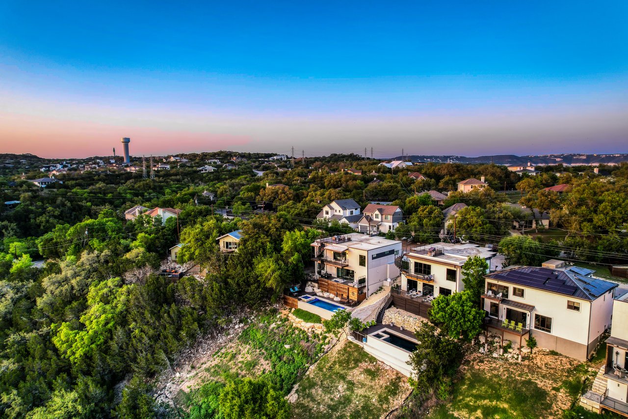 3138 Chisholm Trail