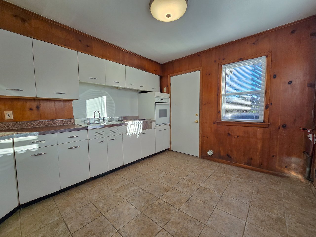 413 W Burns, Shawnee, OK 74801