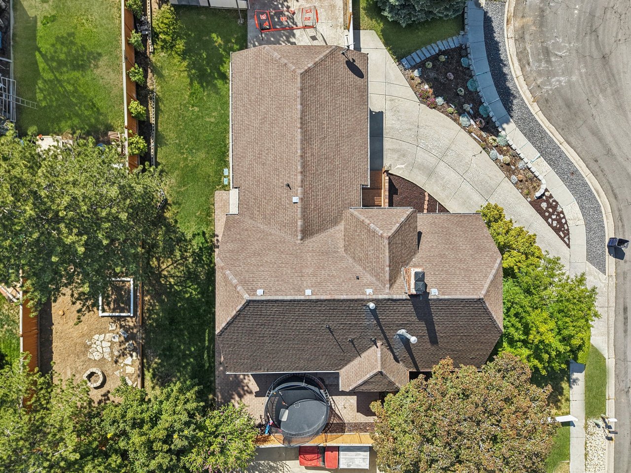 11343 S Clifford Cir