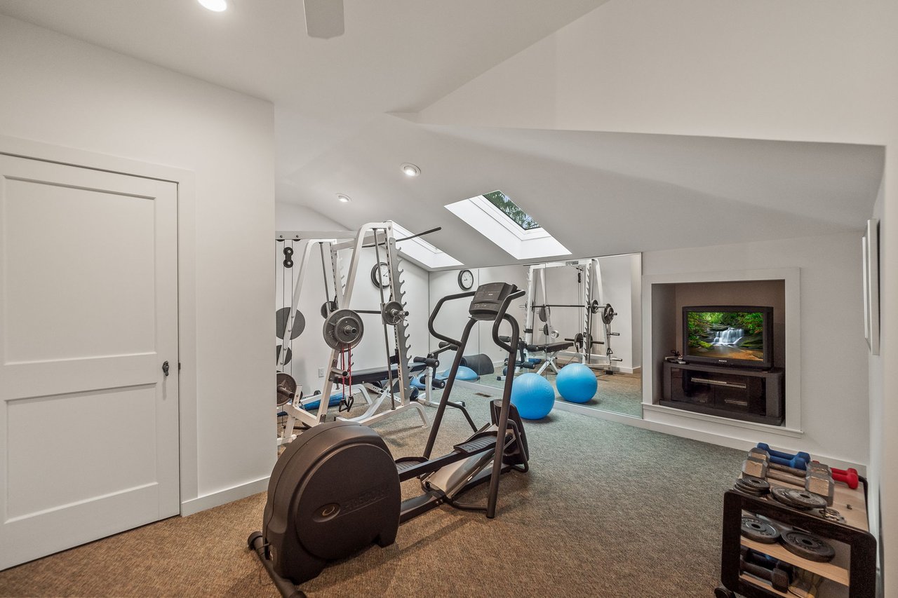 5425 Brookdale Rd, Bloomfield Hills, MI 48304