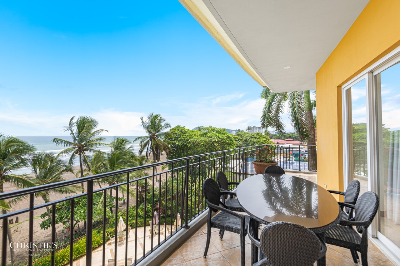Luxury Living with Panoramic Beachfront Views at Vista Las Palmas 3D
