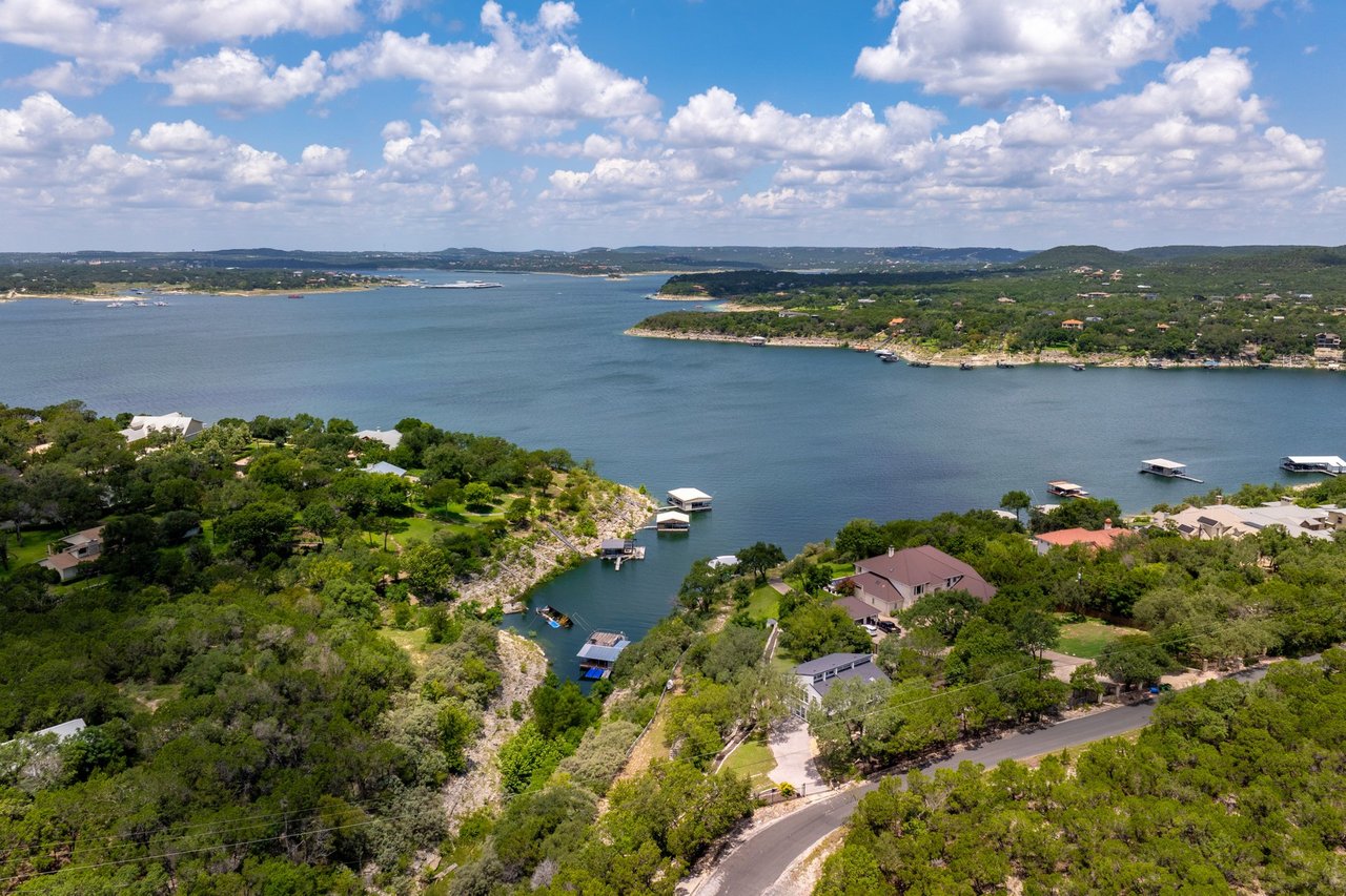 7206 Comanche Trail