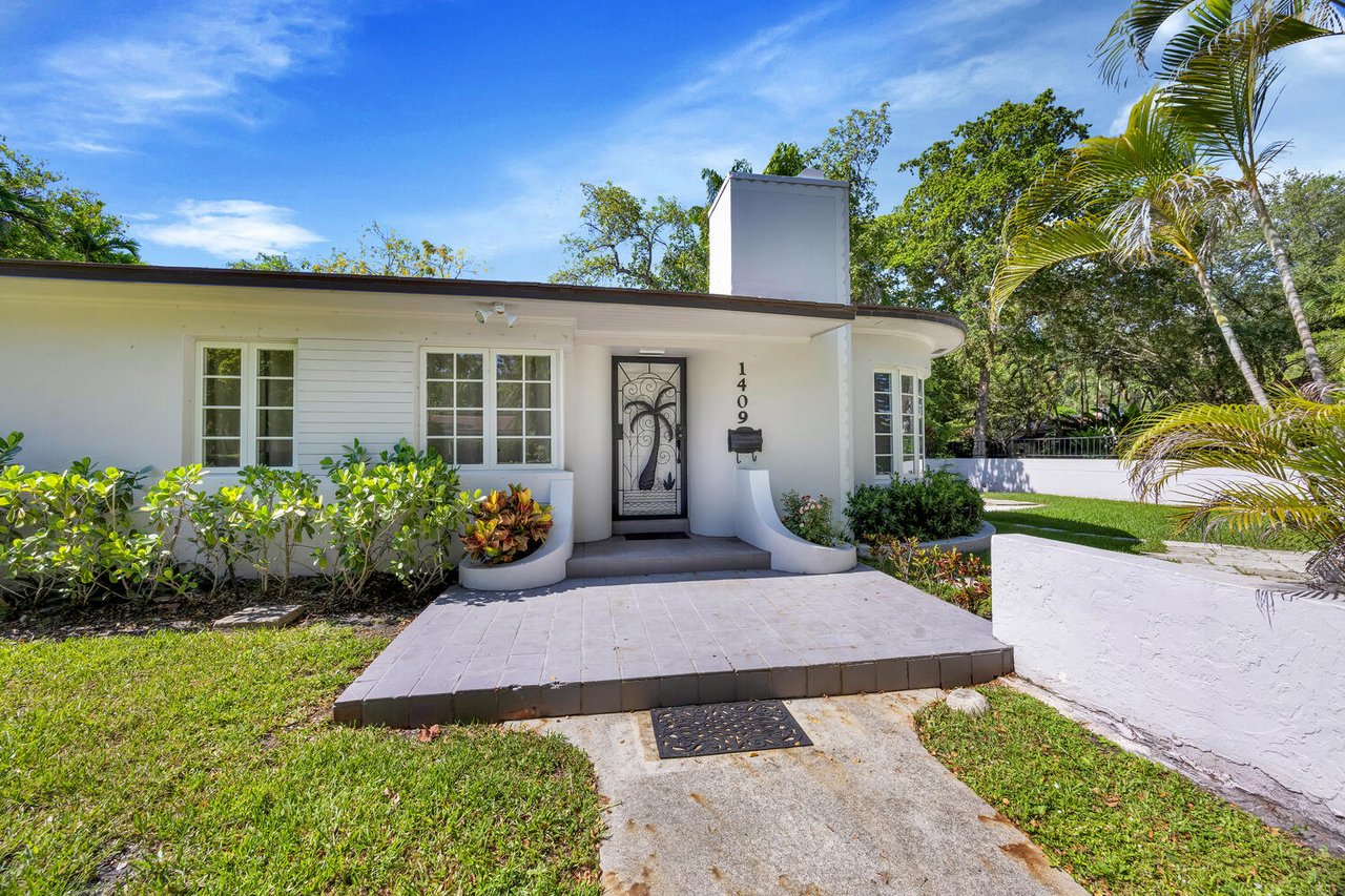 Art Deco Gem in Coral Gables