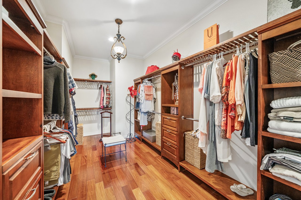 36505 Calle De Lobo