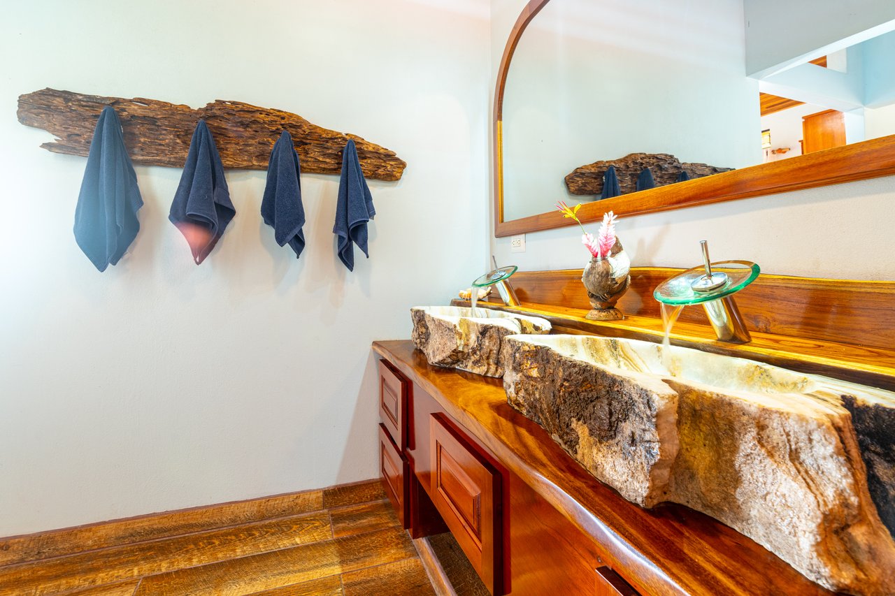 Castillo Puesta del Sol, Escalares - 