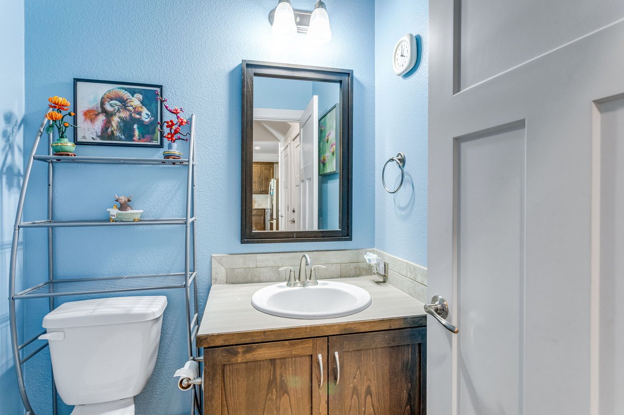 6913 Pettigrew St Wellington
