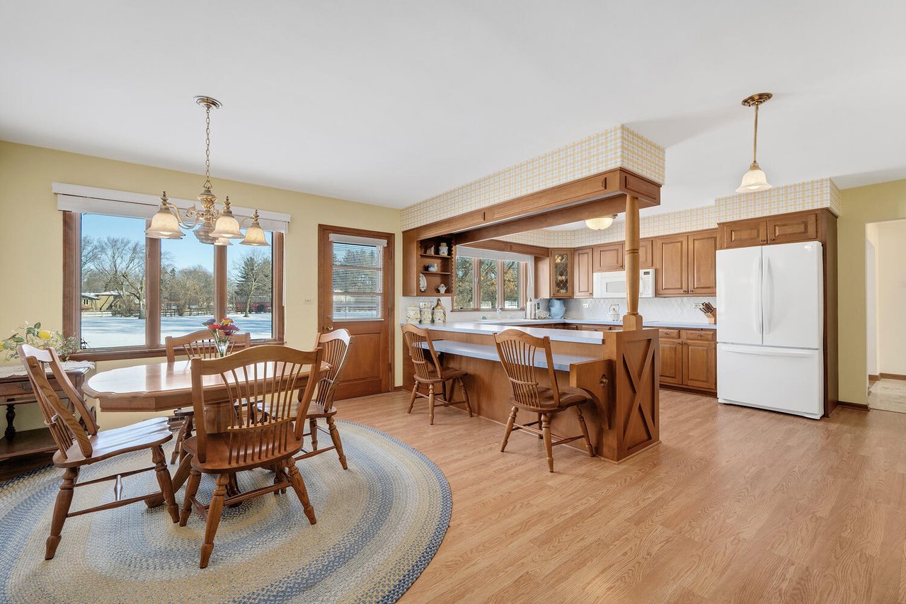 Acreage Living in DuPage County. 28W472 Cape Ave, West Chicago