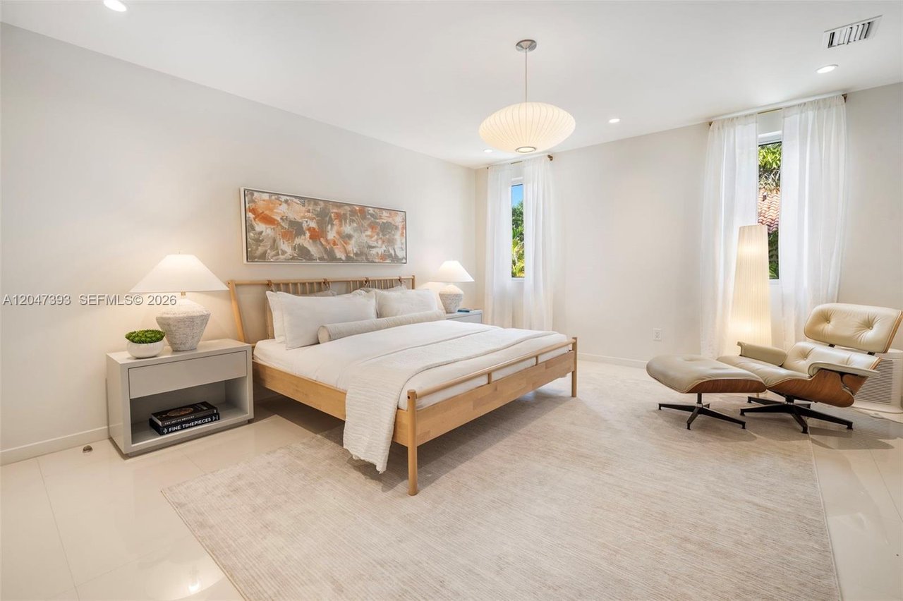 3253-mcdonald-street-miami-fl-home-sold-bedroom