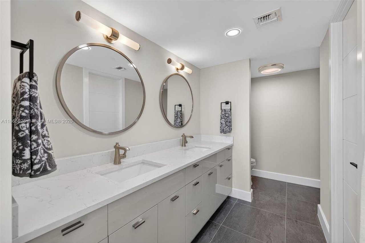 511 Bayshore Dr #1005