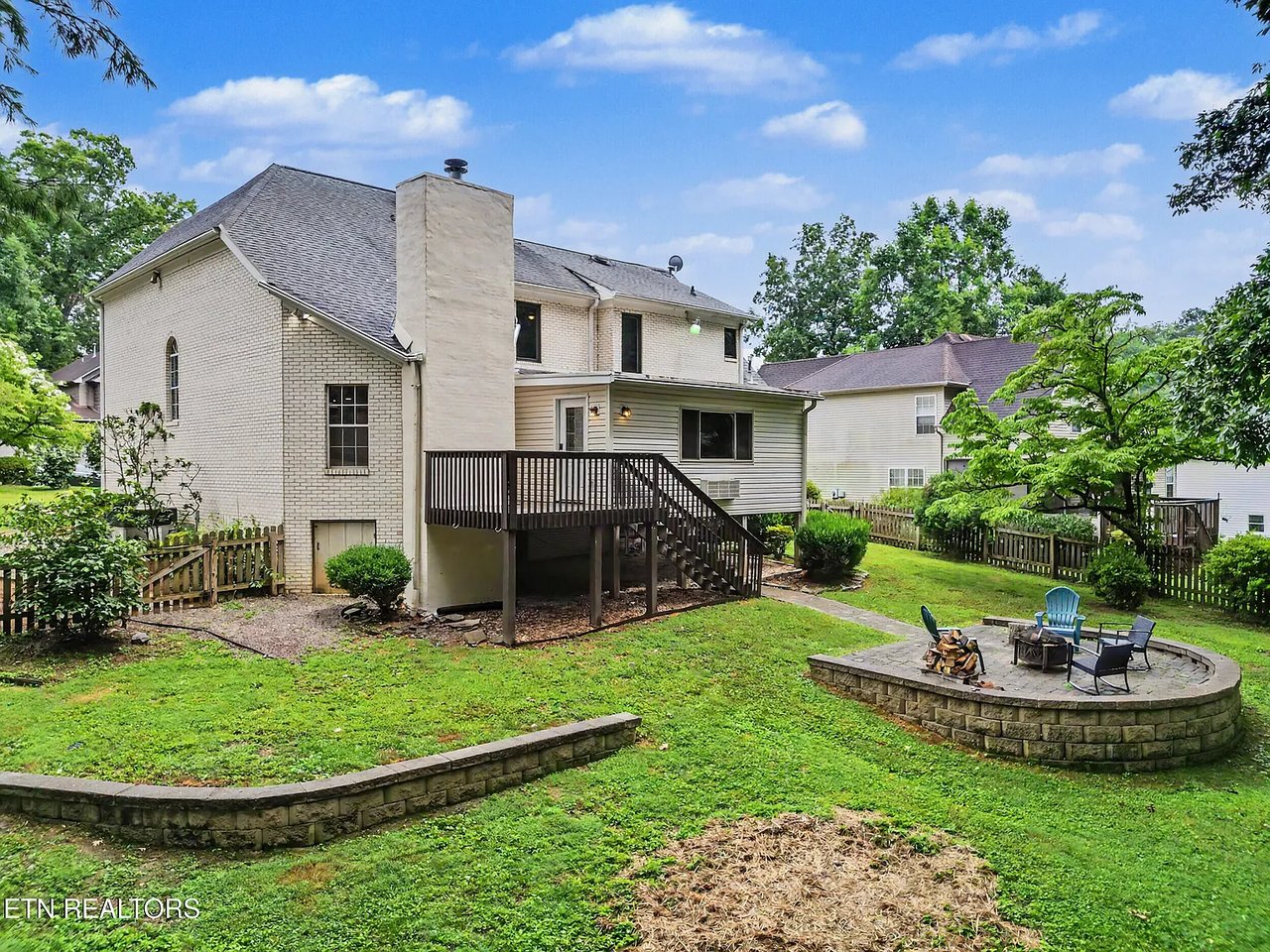 5516 Oakside Drive