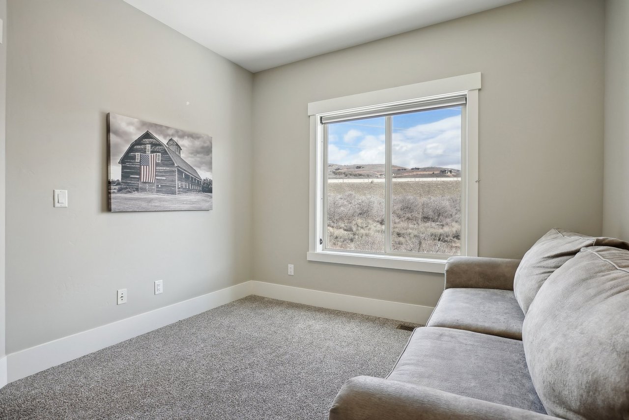 1713 E Viewside Cir